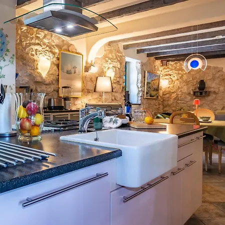 בית נופש Cypress & Olive House Ckk 178 *