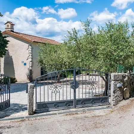 Cypress & Olive House Ckk 178 בית נופש Sveti Ivan Dobrinjski