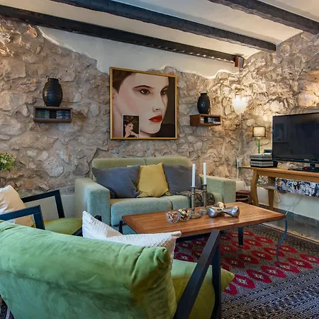 Cypress & Olive House Ckk 178 *